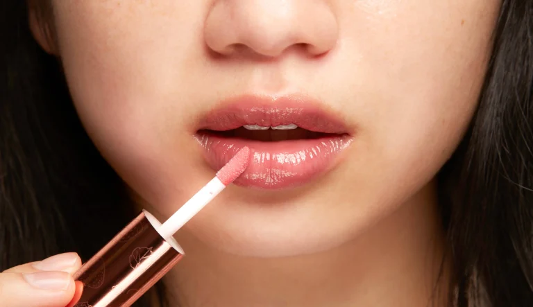 7 Cara Merawat Bibir Setelah Menggunakan Produk Matte