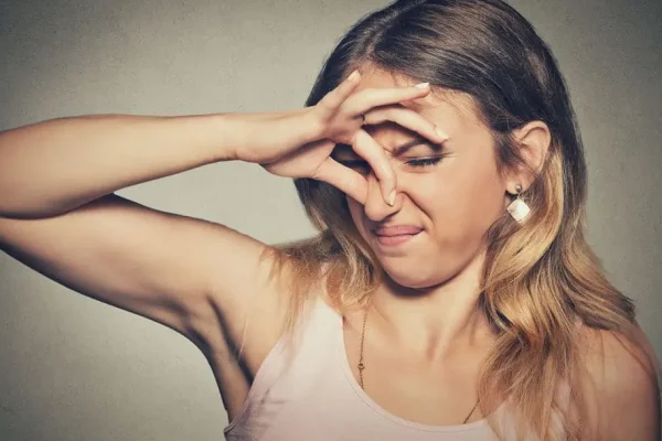 5 Tips Mengatasi Bau Tak Sedap dari Hidung