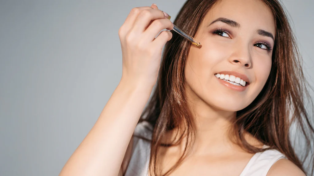 10 Bahan Skincare yang Harus Dihindari Jika Punya Masalah di Dagu